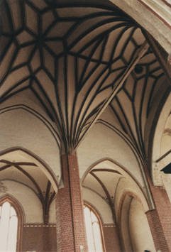 Vorschaubild Ehem. Antoniterkloster, Klosterkirche, Gewölbe (Foto 1990)
